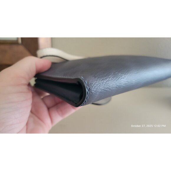 Coach Signature Canvas Phone Wallet Navy White CW780 - Picture 6 of 8